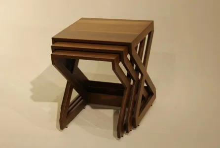 میز عسلی چوبی چهار تایی خوش‌ رنگ و طبیعی